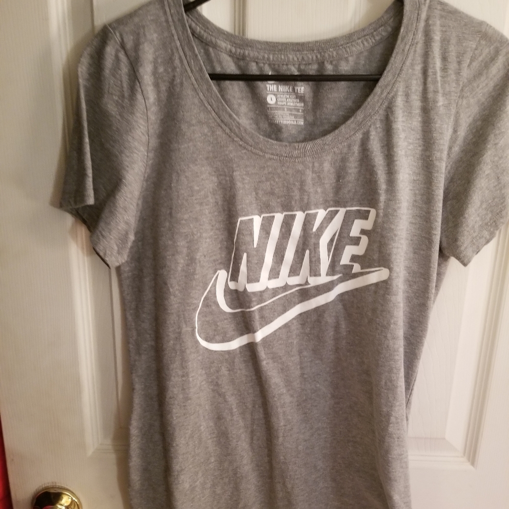 Nike T-shirt